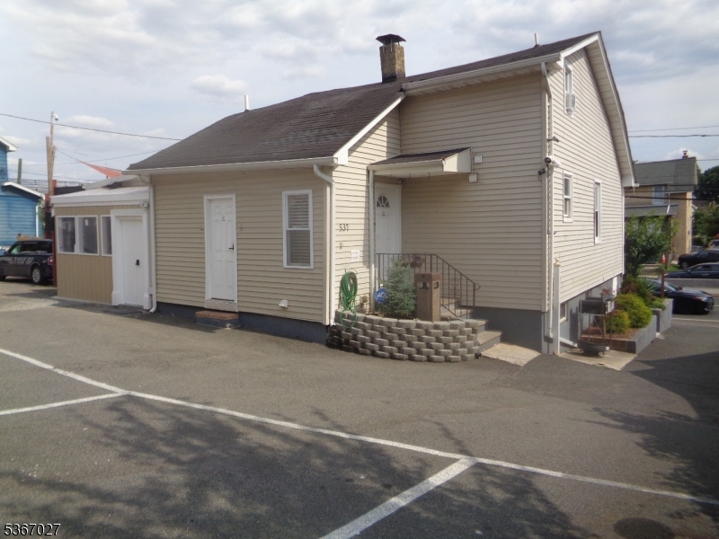 537 US Highway 22
