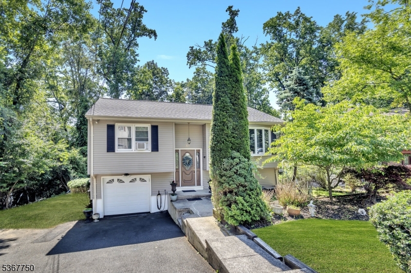 51 Mountain Ave