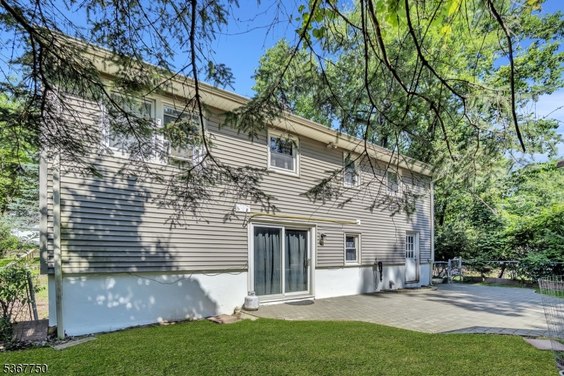 51 Mountain Ave