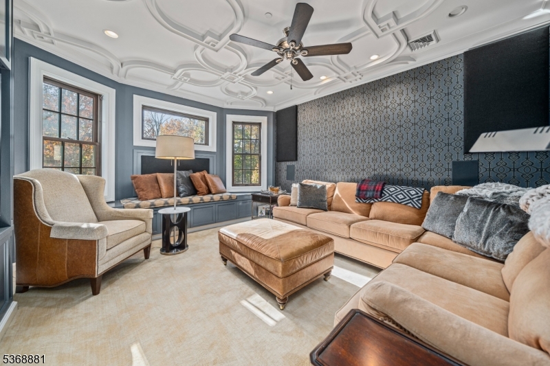 67 Tulip St