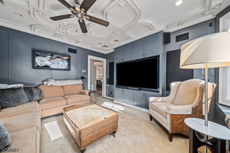 67 Tulip St