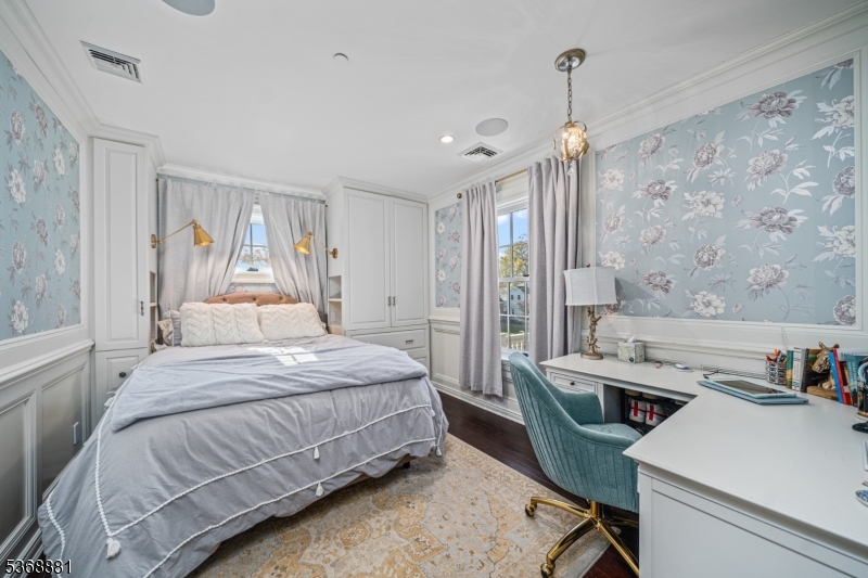 67 Tulip St