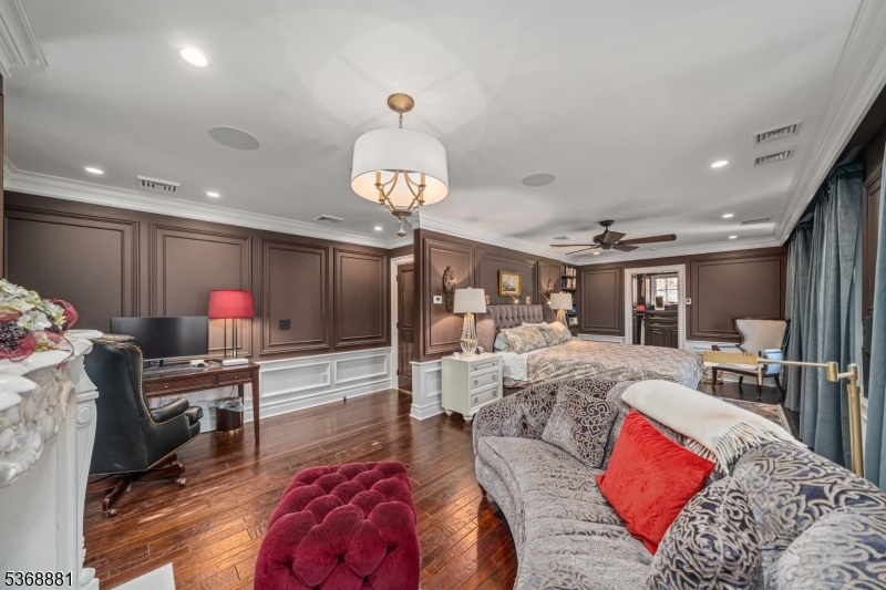 67 Tulip St