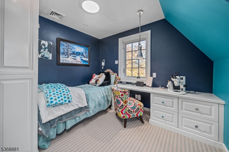 67 Tulip St