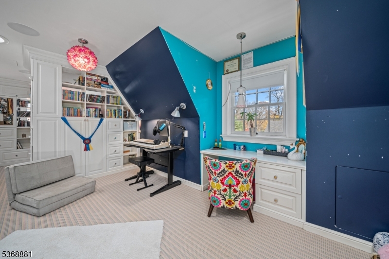 67 Tulip St