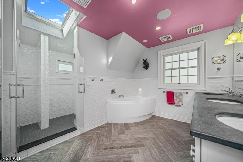 67 Tulip St