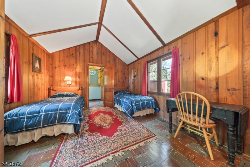 209 Alturas Rd