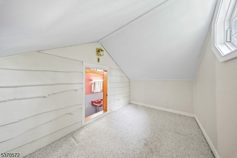 209 Alturas Rd