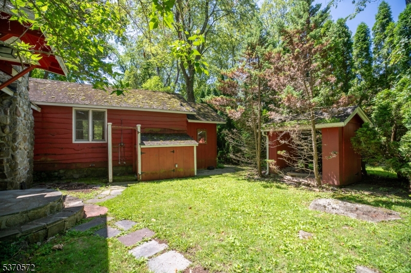 209 Alturas Rd