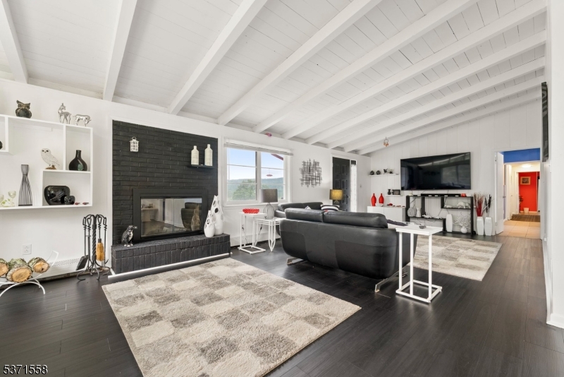 57 Mitchell Rd
