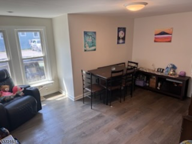 26 Vannatta St