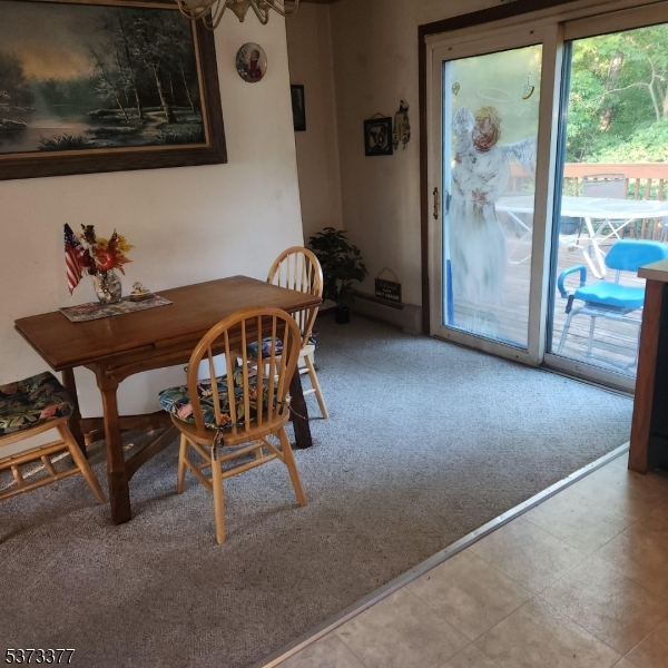 28 Lakeside Dr NW