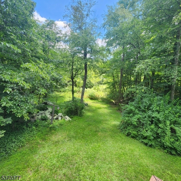 28 Lakeside Dr NW