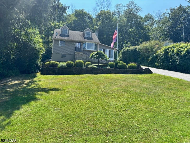 108 Hillside Dr