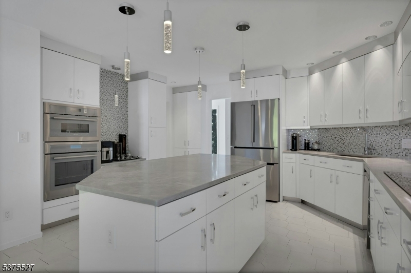 40 Jockey Hollow Rd