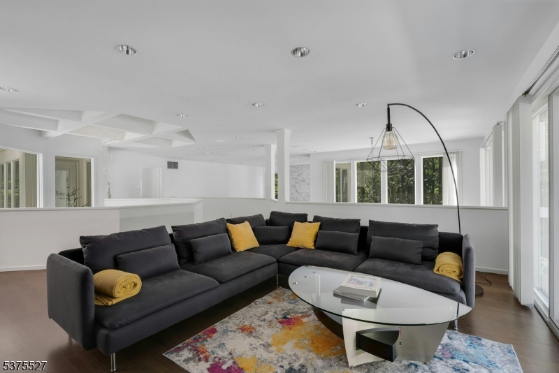 40 Jockey Hollow Rd