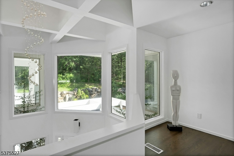 40 Jockey Hollow Rd