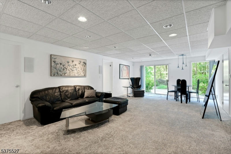 40 Jockey Hollow Rd