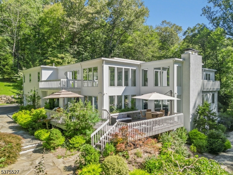 40 Jockey Hollow Rd