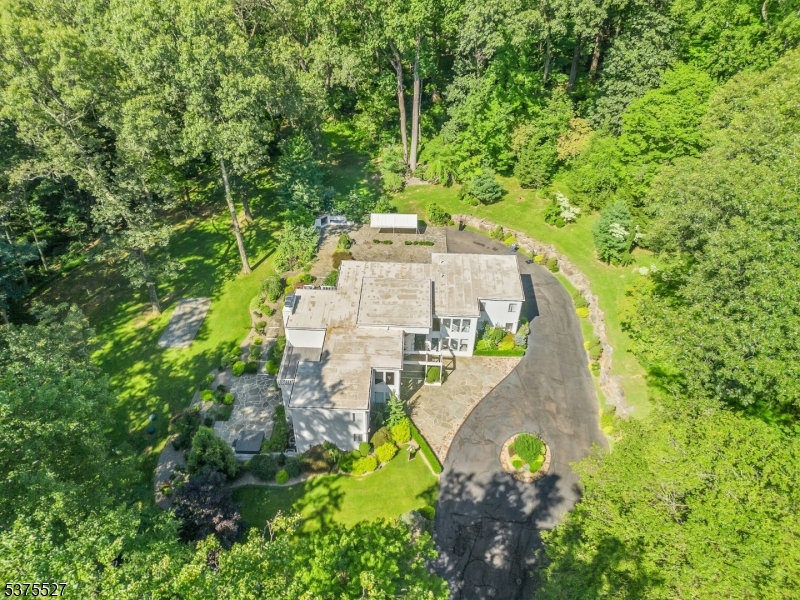40 Jockey Hollow Rd