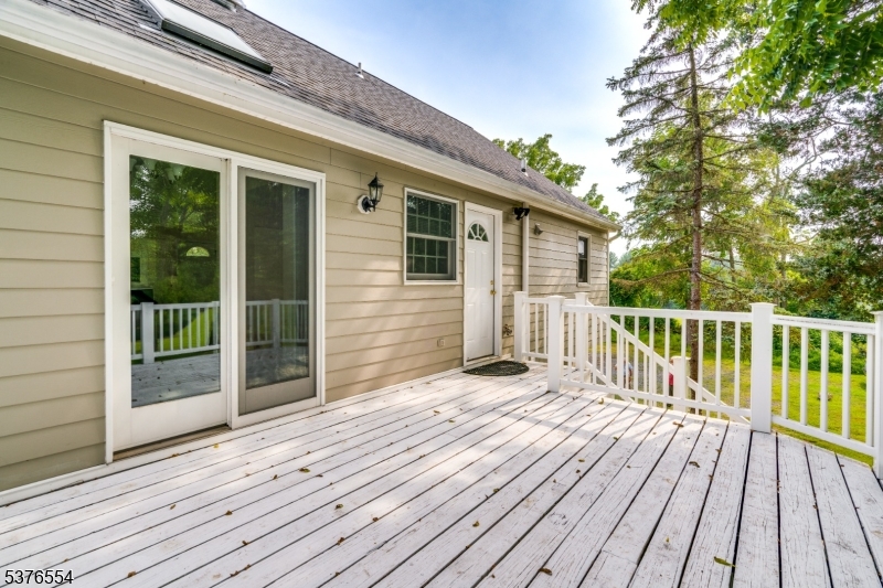 136 Rocktown Lambertville Rd