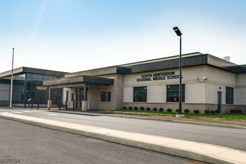 136 Rocktown Lambertville Rd