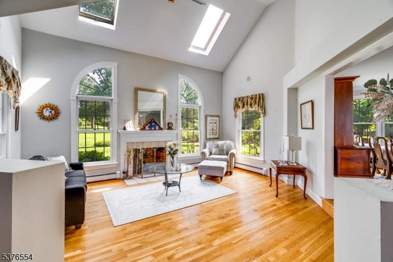 136 Rocktown Lambertville Rd