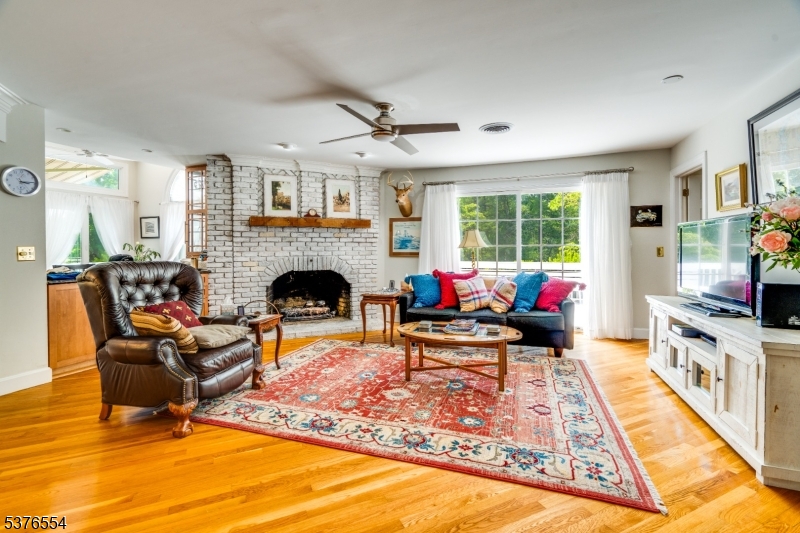 136 Rocktown Lambertville Rd