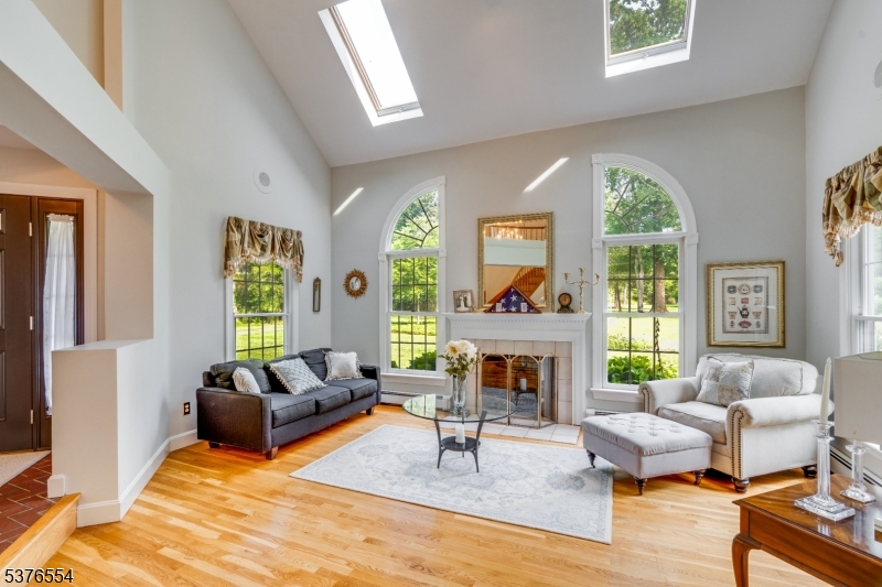 136 Rocktown Lambertville Rd