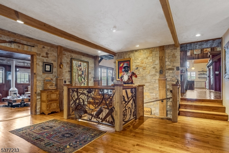 106 Mountain Top Rd