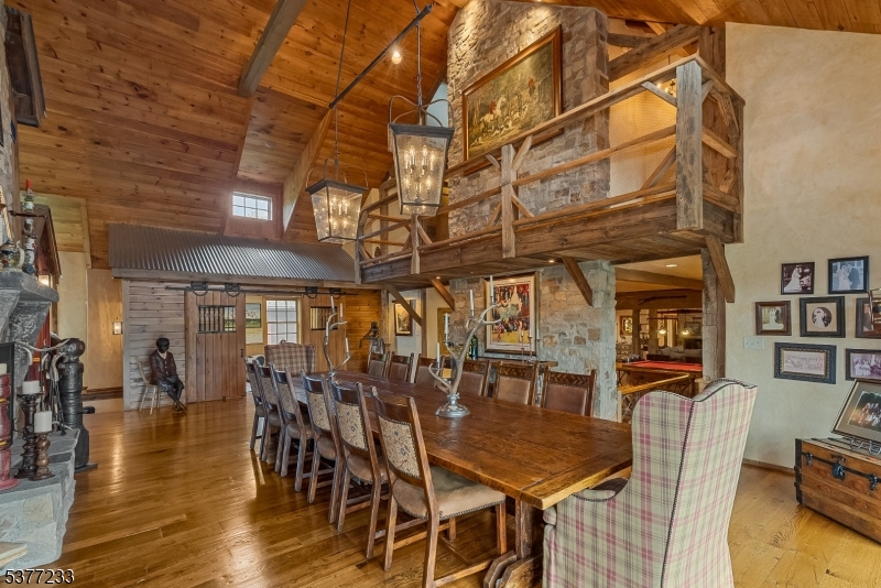 106 Mountain Top Rd