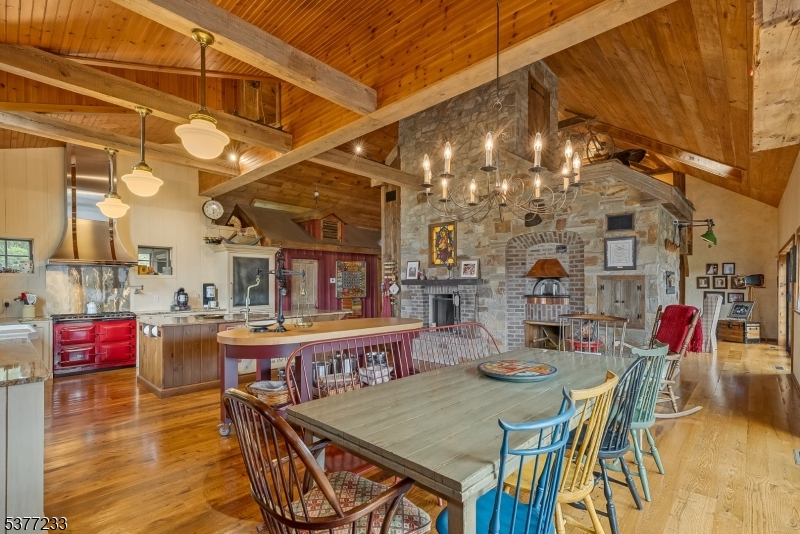 106 Mountain Top Rd