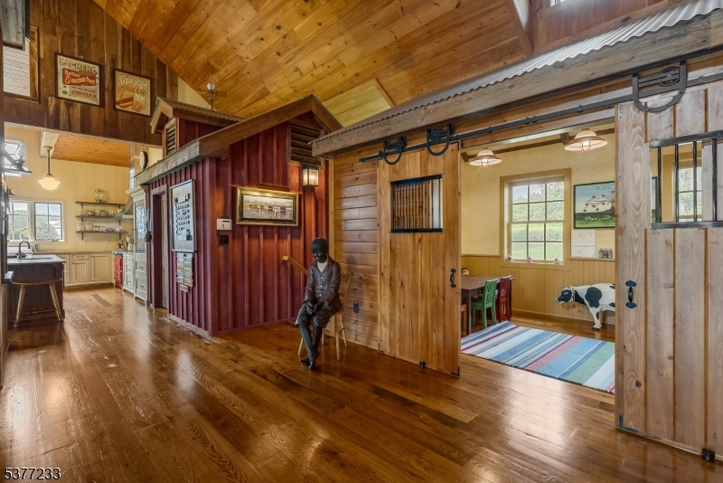 106 Mountain Top Rd