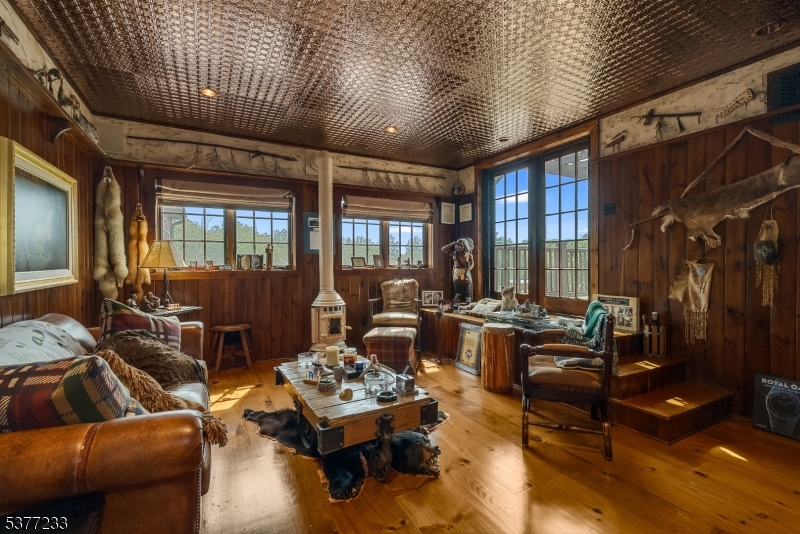 106 Mountain Top Rd