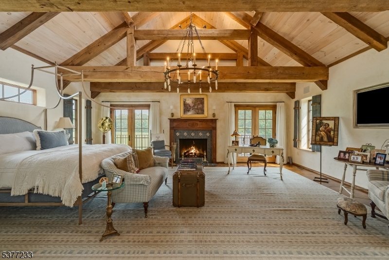 106 Mountain Top Rd