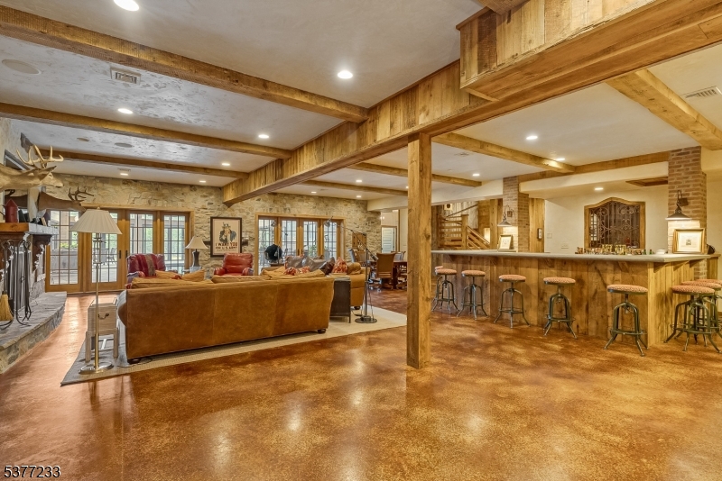 106 Mountain Top Rd