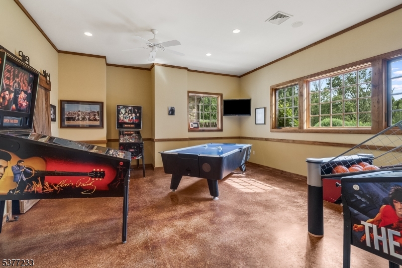 106 Mountain Top Rd