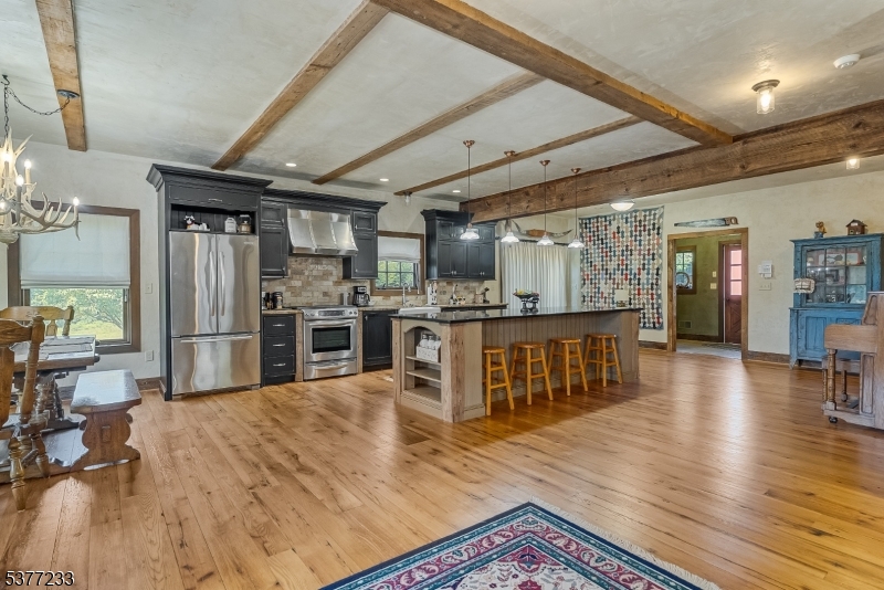 106 Mountain Top Rd