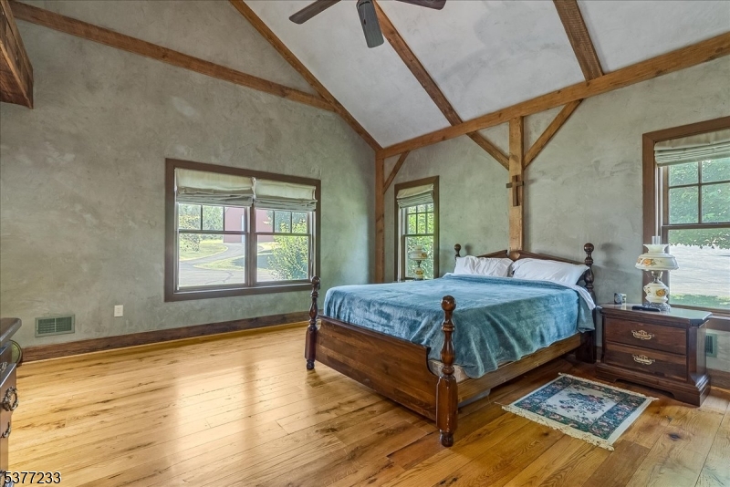 106 Mountain Top Rd