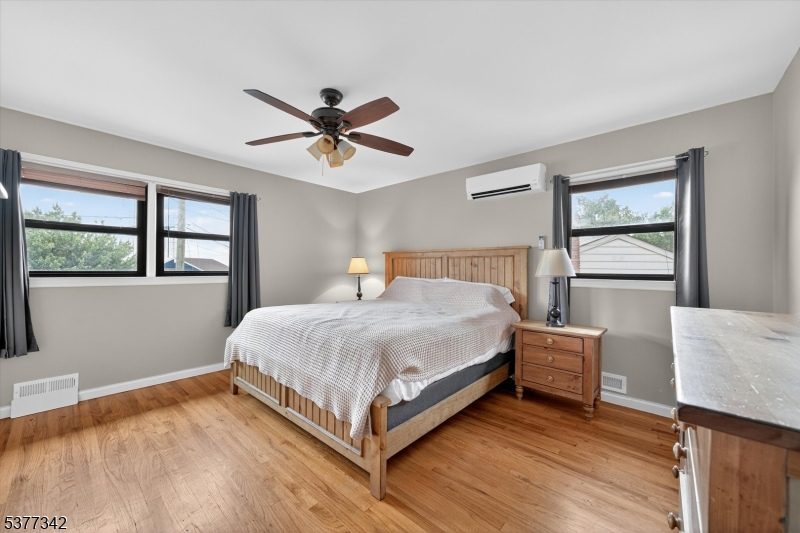 7 Faber Pl