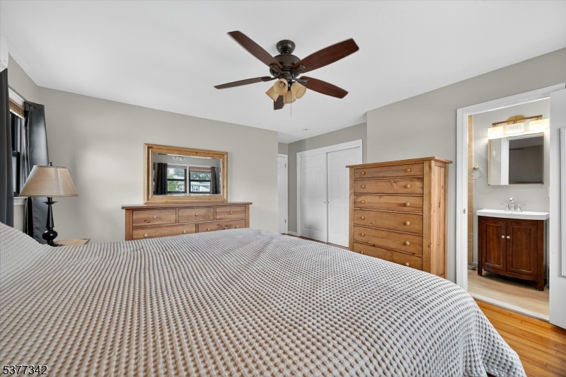 7 Faber Pl
