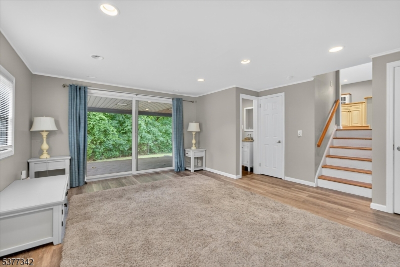 7 Faber Pl