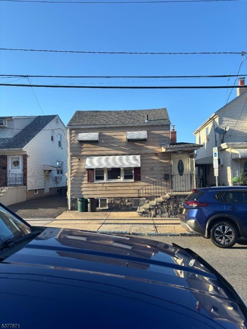 115 CALDWELL AVE.