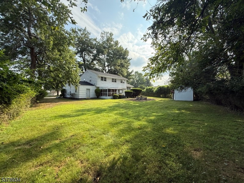 5 Addison Dr