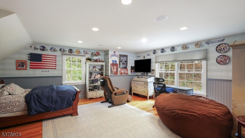 23 Charlotte Hill Dr