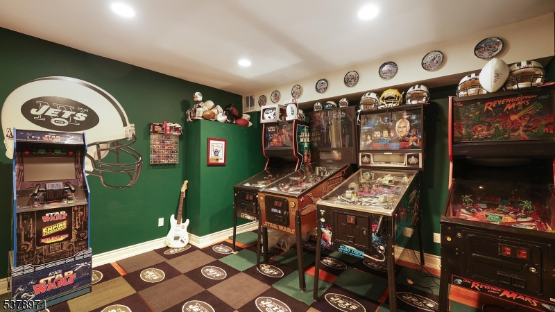 23 Charlotte Hill Dr