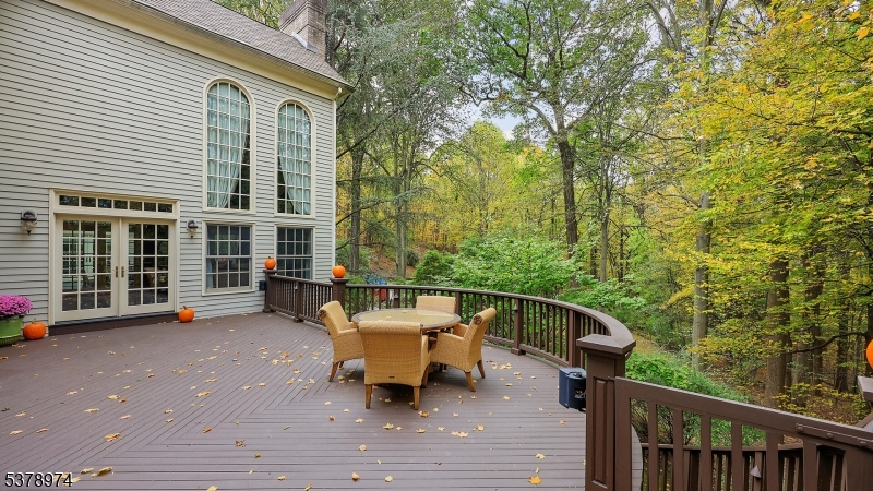 23 Charlotte Hill Dr