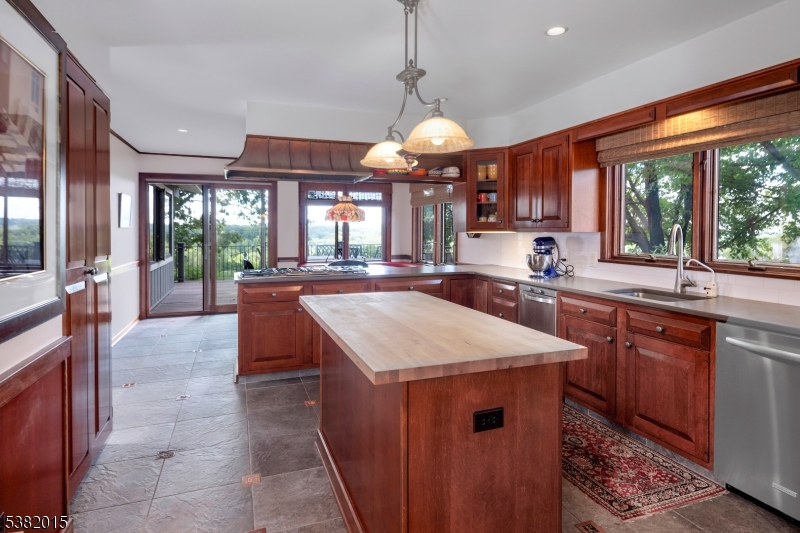 14 Hunter Rd