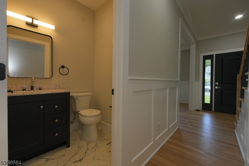 352 Woodland Rd