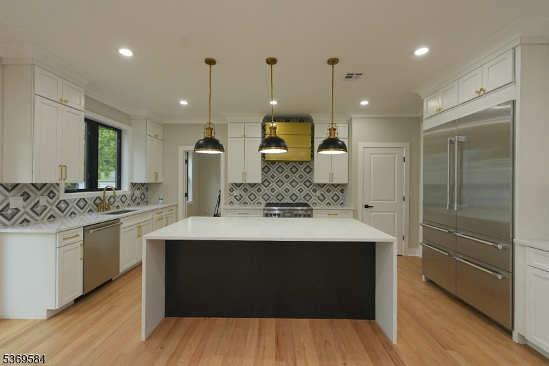352 Woodland Rd